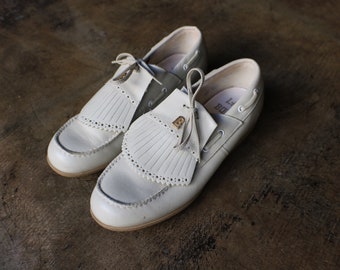 8 1/2 /Tasseled lace up Loafers / Vintage Women's Off White Golf Shoes