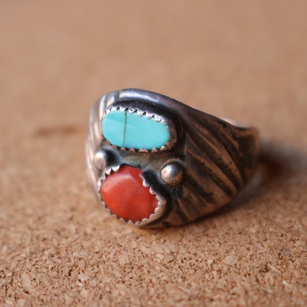 Southwest Men's Ring / Vintage 1970's Jewelry / Turquoise and Coral Signet Ring / size 11
