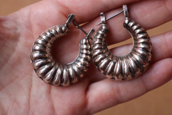 Puffy Sterling Hoops / Large Ribbed Silver Hoops … - image 2