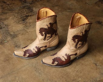 9 B Stivali da cowboy da donna, stivali western corti, Old Gringo Yippee Ki Yay