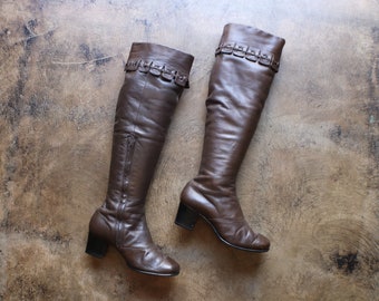 70's Leather Tall BOOTS / Knee High Vintage Boots / Women's Brown Leather Go Go Boots / Size 6