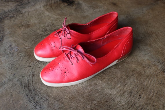 7 1 2 Red Leather Shoe Women s Lace up 80s Tennis Shoes Comfortable Vintage Etsy UK