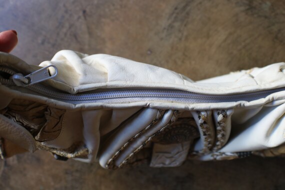 Vintage Snake Skin Purse / Large White Leather Pa… - image 6