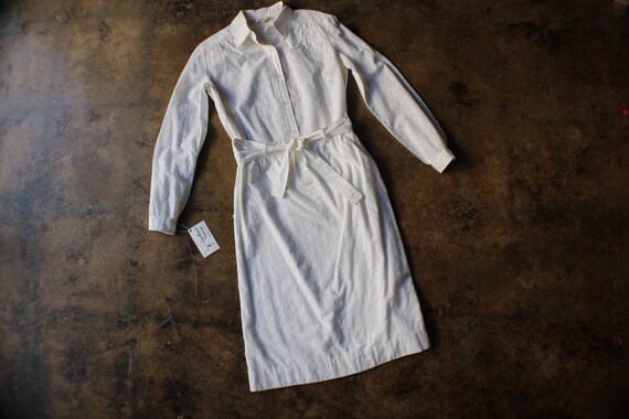 70's White Eyelet Two Piece / Vintage Embroidered