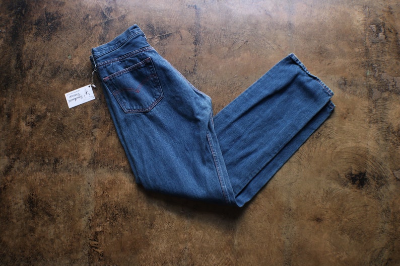 Levis 501 Jeans, 90's Dark Wash DENIM , Levis Red Stitch Denim 31 x 34 image 2