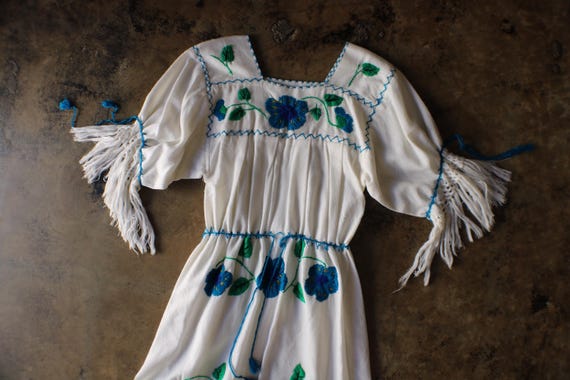 Embroidered Cotton DRESS / Vintage Bohemian Fring… - image 2