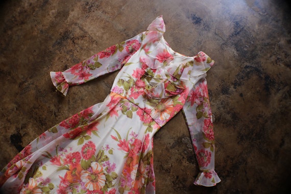 70's Floral Organza Dress / Vintage Ruffled Neckl… - image 5