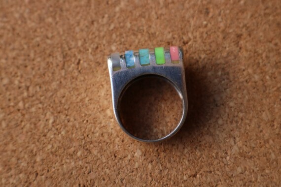 Sterling Rainbow RING / Raised Silver Band / Vint… - image 3