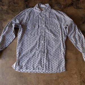 Camisa de manga larga vintage con botones y estampado de los años 70 para hombre, talla mediana