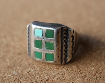 Turquoise Inlay RING /  Early Southwestern Signet Ring / Vintage Sterling Turquoise Ring Size 8 1/4