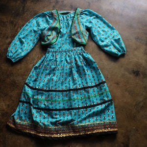 Floral Fiesta Blouse and Circle Skirt / Vintage Swing Skirt and Puff Sleeve Top / Women&#39;s Matching Set with Vest / Medium to Large