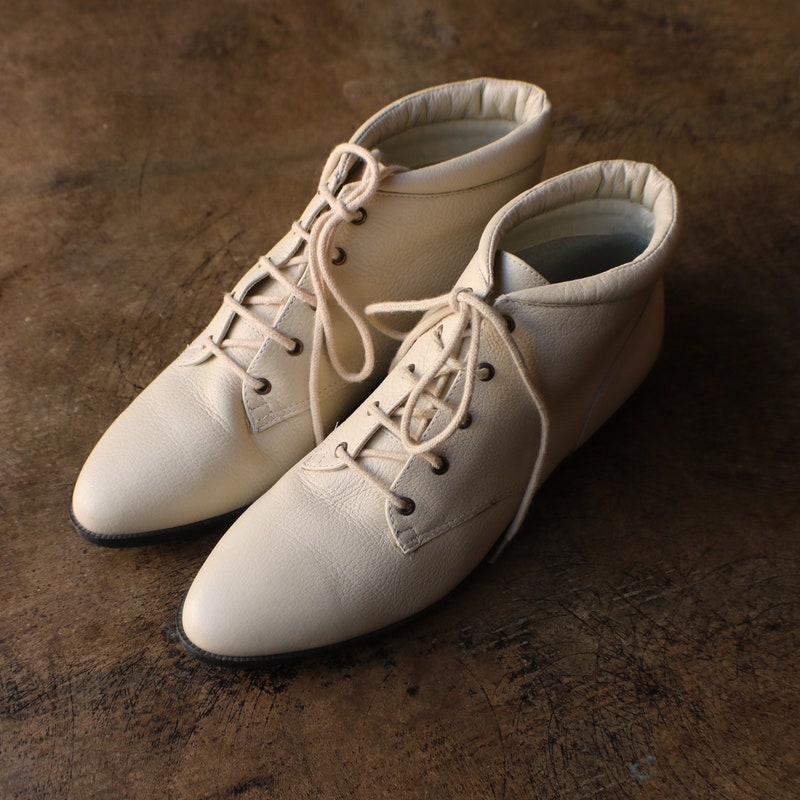 flat white ankle boots