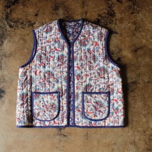 Vintage Quilted Vest / Floral Cotton Reversible Vest / Medium to Large