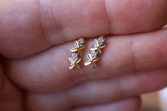 Yellow Gold X Earrings  / Dangling Diamond Earrin… - image 3