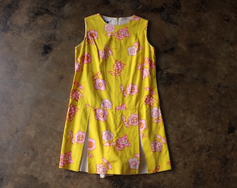 60er Jahre Floral Strampler, Vintage Ärmellos Gelb Orange Rosa Einteiler, Damen Mod Stil klein