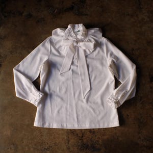 Ruffle Neck Blouse / Vintage White Shirt / Women&#39;s 1970&#39;s Sleeve Medium Top