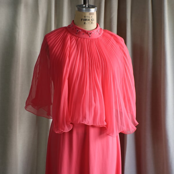 Coral Maxi With Cape / 1970's Evening Dress / Vintage Long Dress / Women's Large