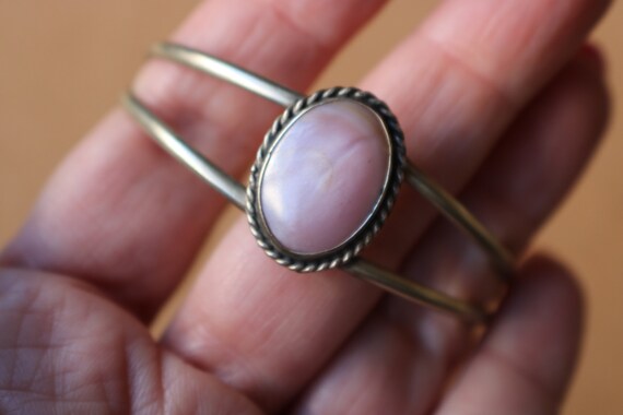 Pink Stone Cuff / Simple  Bracelet / Vintage Cost… - image 3