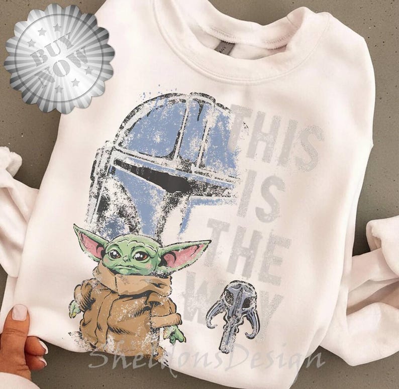 StarWars The Mandalorian and Grogu This is the Way Graphic T-Shirt, Retro Grogu Bounty Hunter Tee, Vintage 90s StarWars Fan Gift Shirt immagine 2