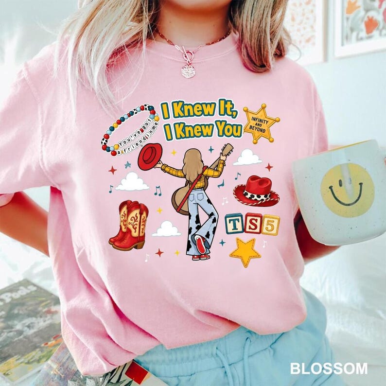 Disneyland Pixar Toy Story 5 I Knew It I Knew You Swift Shirt,TSwift Toy Story 5 Birthday Shirt, Toy Story Were Turning 5 Bild 3