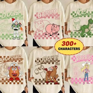 Camiseta a cuadros retro de Disneyland Pixar Toy Story con todos los personajes: Woody, Buzz, Jessie y Bo Peep. Camiseta personalizada a juego para toda la familia. imagen 2