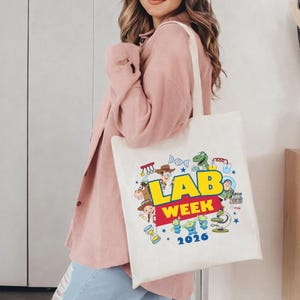 Disneyland Toy Story Lab Week 2026 Tote Bag, Buzz Lightyear Woody Lab Story Shoulder Bag, Lab Team, Lab Assistant Tote Bage image 4