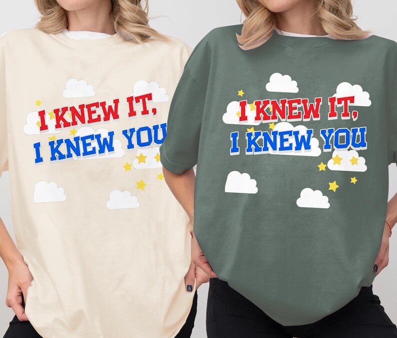 I Knew It, I Knew You Shirt, It's A Tay Story, TSwift and Toy Story 5 Friendship Shirt, Disneyland ToyStory Shirt, TSwift Music Inspired Tee imagem 6