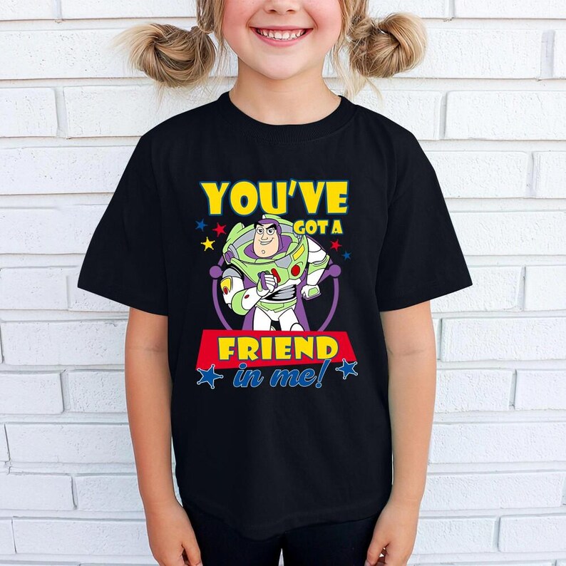 You've Got Friend In Me Shirt, Toy Story Buzz Lightyear Shirt, Disneyland Toy Story 5 Shirt, Toy Story Character Shirt, Toy Story Family Tee Bild 2