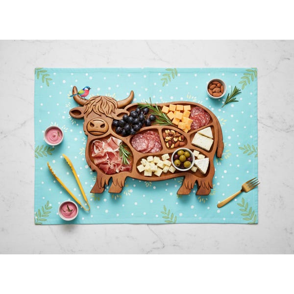 Highland Cow Charcuterie Board, Wooden Rustic Farmhouse Appetizer Platter, Cheese Serving Board