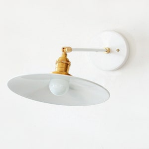 Lámpara de aplique de pared de sombra de metal blanco industrial Lámpara de aplique industrial ajustable Luz de pared Iluminación de cocina Lámpara de aplique de pared de cocina Aplique imagen 5
