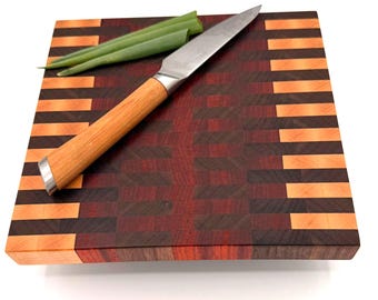 Handcrafted Compact End Grain Cutting Board with Rubber Feet – Padauk, Walnut & Hard Maple