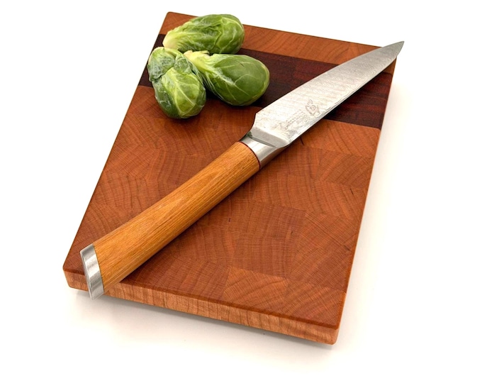 End Grain Cherry & Padauk Cutting Board – Small Handmade Hardwood Prep Board with Rubber Feet