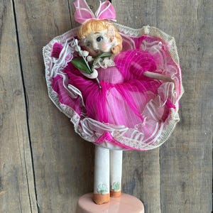 Boneca bailarina vintage - bonecas vintage, vestido tutu rosa, flores, cabelo loiro, cachos, vestido vintage, vestido de boneca rosa choque, renda