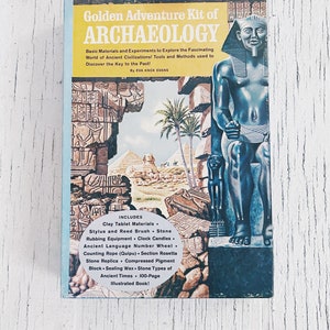 Vintage Goldenes Abenteuer Kit der Archäologie goldenes Abenteuer Wissenschafts-Kit, Wissenschafts-Kit, Vintage-Wissenschaftsbedarf, Rosetta-Stein, Uhrkerze