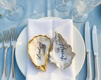 Tarjetas de mesa de concha de ostra natural, borde dorado y plateado, decoración para bodas costeras