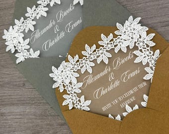 Invitación de boda de encaje / Invitación rústica en sobre / Tarjeta de boda romántica con encaje floral / Invitación personalizada para novios