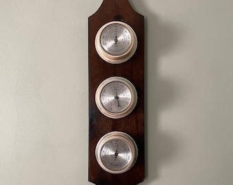 Estación meteorológica de pared vintage Taylor Wood - Termómetro, barómetro, higrómetro, tres esferas, nogal oscuro