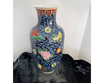 Vaso vintage cinese in porcellana Millefleur, blu cobalto e oro, marchio Qianlong, 37 cm.