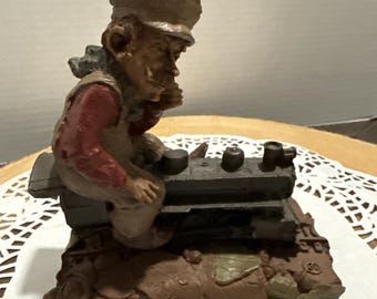 Tom Clark Chief Gnome Train Figurine Cairn Studios 1986 Retired No Box