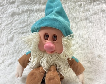 1993 Disney "Sleepy" Dwarf Plush Moving Eyes Snoring Rattle 13 inch Mattel