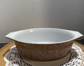 Vintage Pyrex 043 Woodland Brown 1.5 Qt Oval Casserole Dish No Lid USA