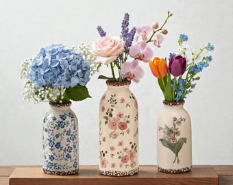 Vase en céramique artisanale à motif floral rétro, orné de roses, style rustique vintage, décoration intérieure, poterie artistique, récipient pour fleurs séchées