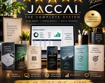 Könnte beinhalten: Das komplette Finanzsystem von Jaccai LLC umfasst einen Laptop mit einer monatlichen Budgetübersicht, ein Smartphone und sechs Planer mit den Titeln Monthly Budget Planner, Sinking Funds Tracker, Bill Payment Tracker, No-Spend 30 Day Challenge, Emergency Fund Planner und Annual Financial Goal Planner.