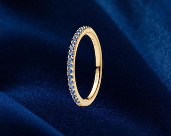 Anillo de media eternidad azul brillante, plata de ley, anillos llamativos, regalo para ella, joyería para mujer