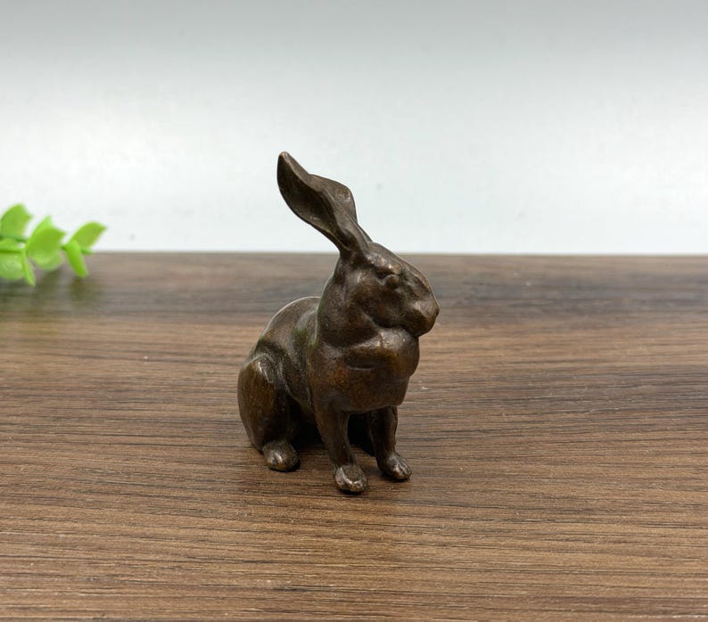 Copper The Rabbit Antique-style Pure Copper Rabbit Figurine Suitable as a Home Desktop ...