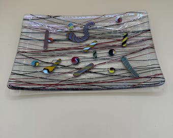 Iriserende veelkleurige confetti Kurt McVay gesmolten kunst glasplaat snoepschaal 8,5 x 5,5 inch