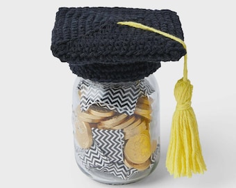 Patrón de adorno para tarro de cristal con gorro de graduación de crochet, decoración para fiesta de graduación, descarga digital fácil