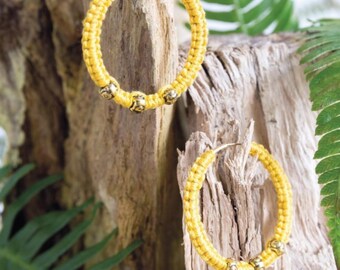 Patrón de pendientes de aro de macramé. Tutorial de joyería de micromacramé en formato PDF digital.