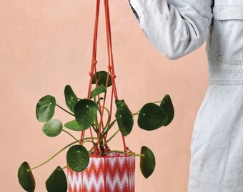 Tutorial de bordado en PDF digital para colgar macetas estilo Bargello retro en lienzo plástico colorido