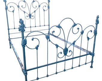 Antique Iron Bed from the Art Nouveau Era